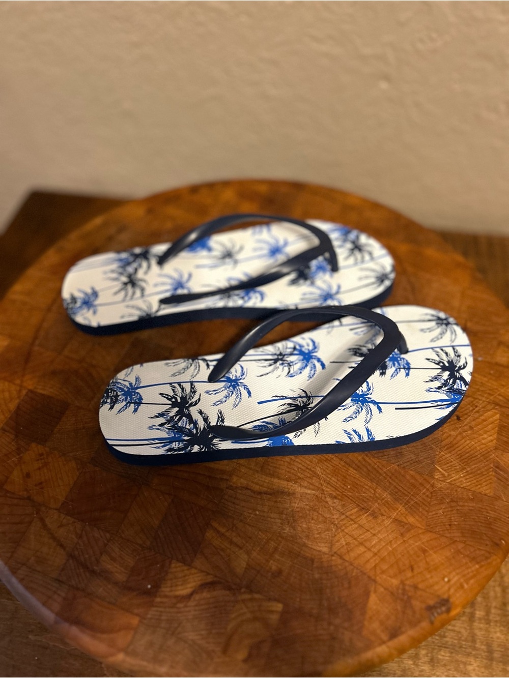Blue Palm-Print Women's Flip Flop Sandals